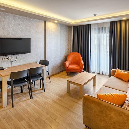 Golden World Suite Hotel อันตัลยา ภายนอก รูปภาพ