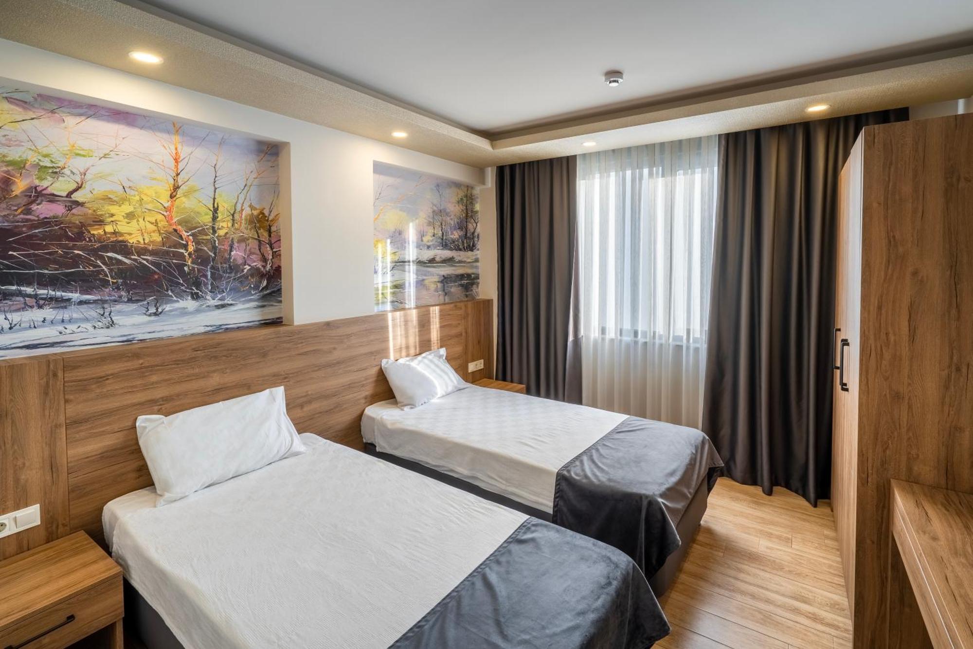 Golden World Suite Hotel อันตัลยา ภายนอก รูปภาพ