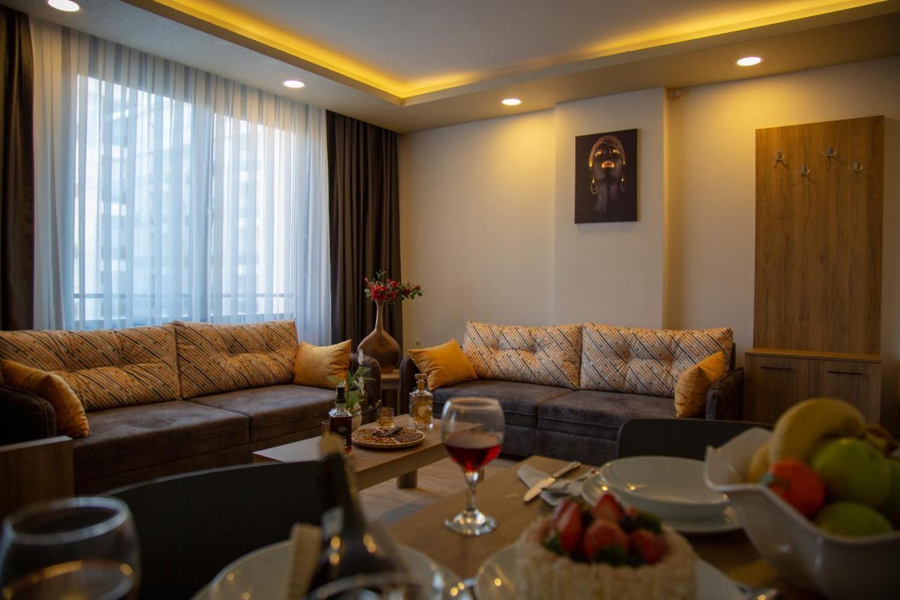 Golden World Suite Hotel อันตัลยา ภายนอก รูปภาพ
