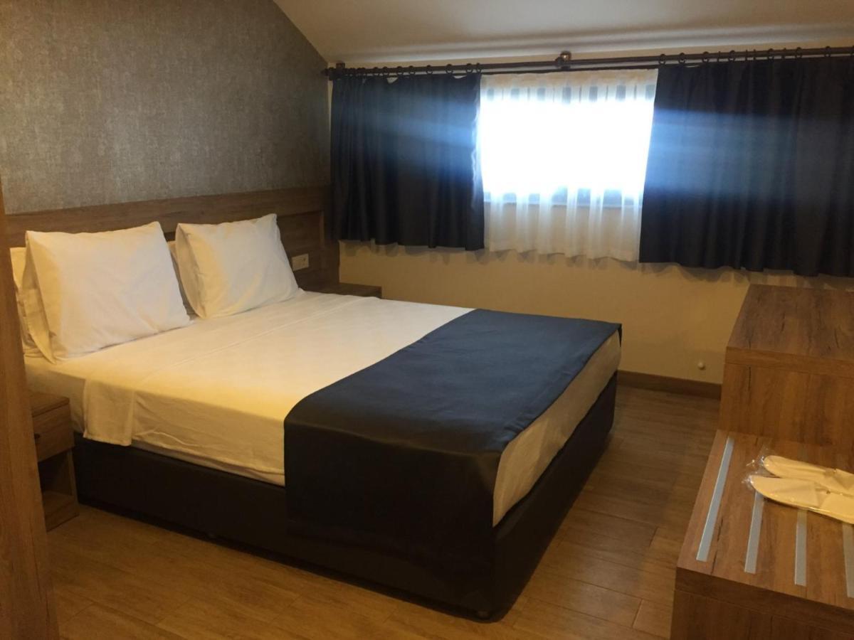 Golden World Suite Hotel อันตัลยา ภายนอก รูปภาพ