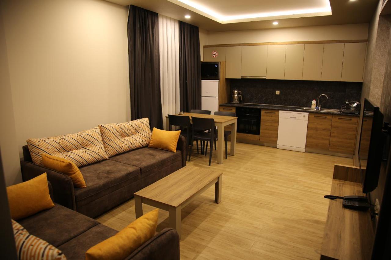 Golden World Suite Hotel อันตัลยา ภายนอก รูปภาพ